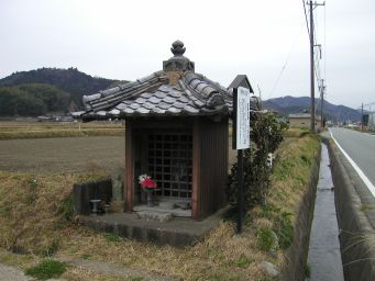 ise064.jpg(23446 byte)