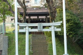 貝取神社