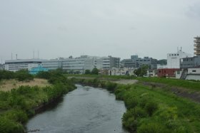 鶴見川