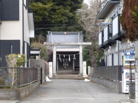 左馬神社