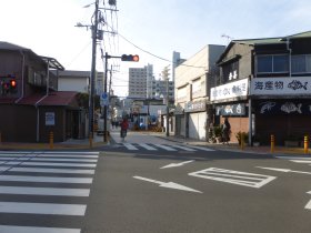 江の島駅前交差点