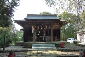 亀岡八幡宮社殿