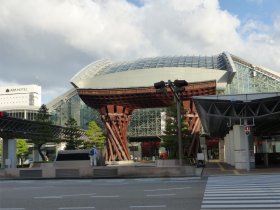 金沢駅