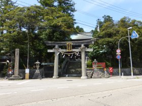 菅生石部神社